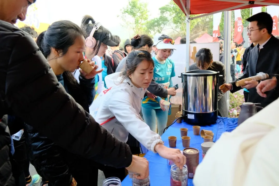 8f526812964e345afd583fe9a43776d.png 8f526812964e345afd583fe9a43776d.png